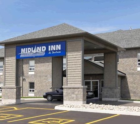 Midland Inn & Suites Buitenkant foto